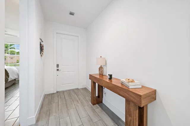  Residence photo 16
