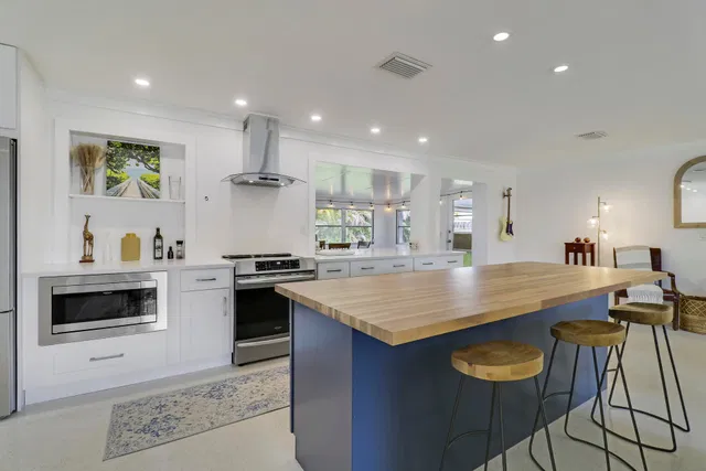 Residence photo 3