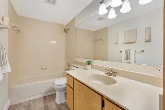 Residence photo 28