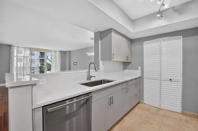 Townsend Place Unit 435 photo 5