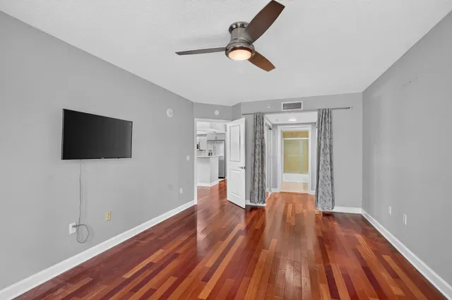 Townsend Place Unit 435 photo 12