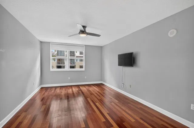 Townsend Place Unit 435 photo 15