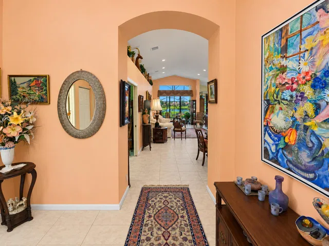 Residence photo 4