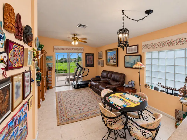 Residence photo 15