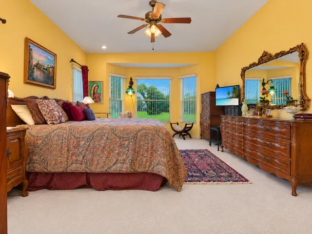Residence photo 18