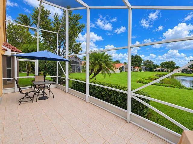 Residence photo 29