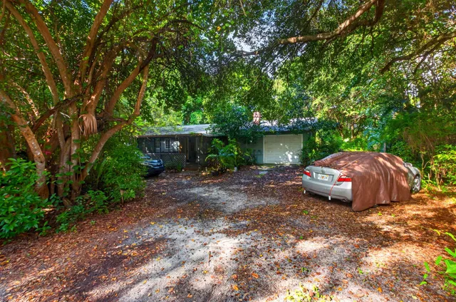 Residence photo 18