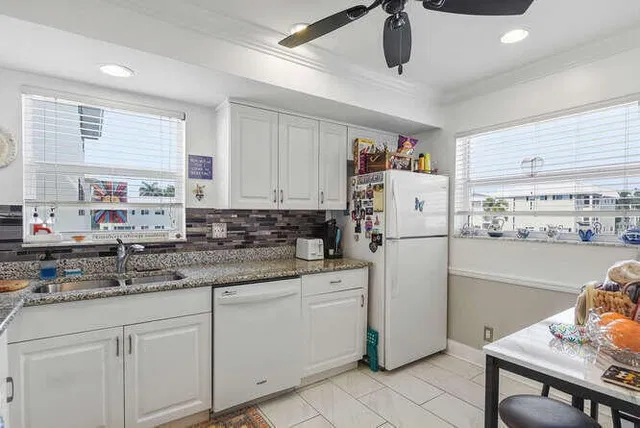  Unit 205 photo 14