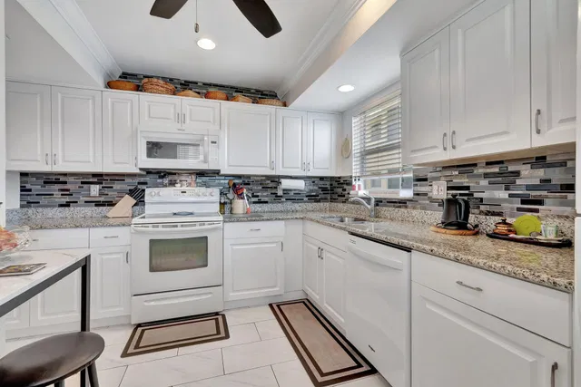  Unit 205 photo 16