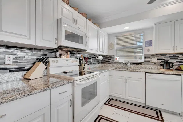  Unit 205 photo 17
