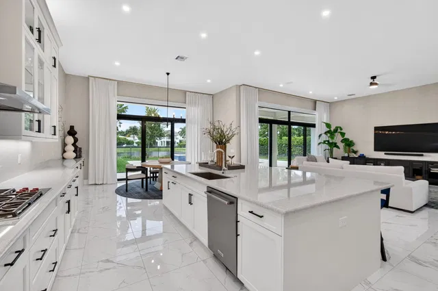 Boca Bridges Residence photo 31