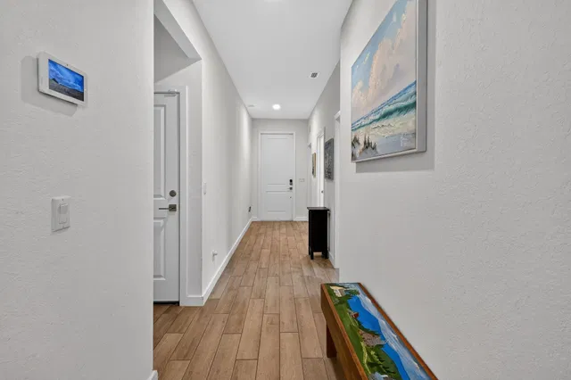 Residence photo 8