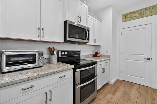 Residence photo 18