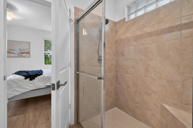 Residence photo 31