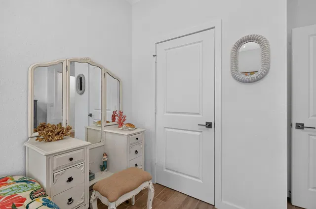 Residence photo 34