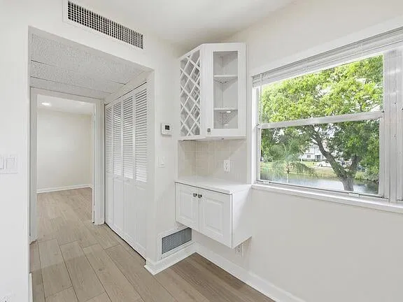 Residence photo 2