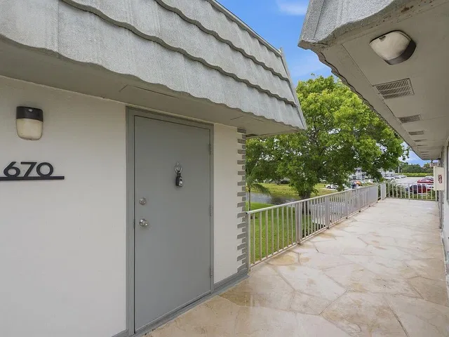 Residence photo 4