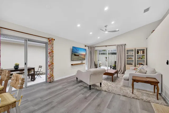 PGA National Palm Beach Gardens Residence photo 9