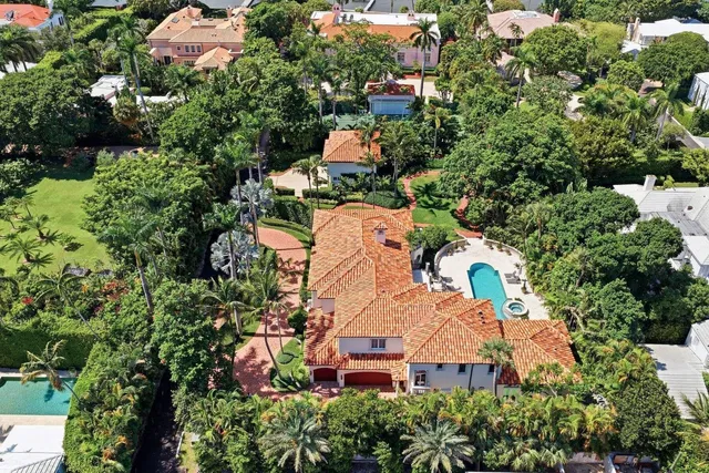 In-Town Palm Beach Residence photo 2