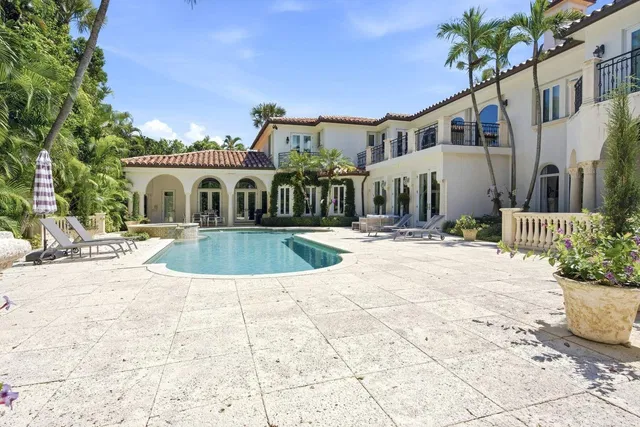 In-Town Palm Beach Residence photo 7