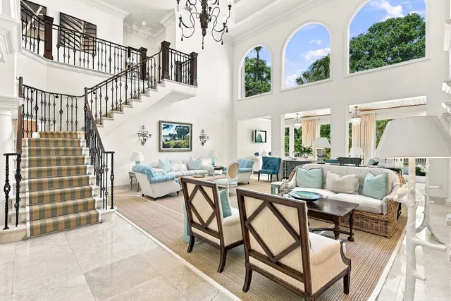 In-Town Palm Beach Residence photo 12