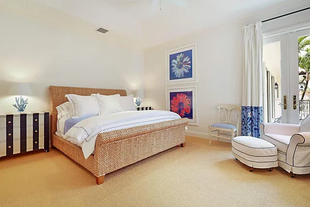 In-Town Palm Beach Residence photo 29