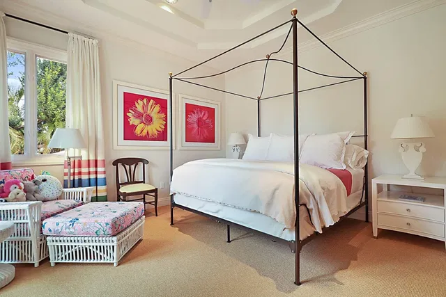In-Town Palm Beach Residence photo 30