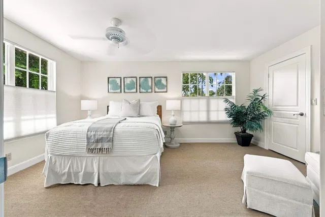 In-Town Palm Beach Residence photo 35
