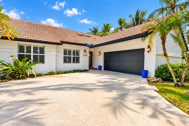 Residence photo 2