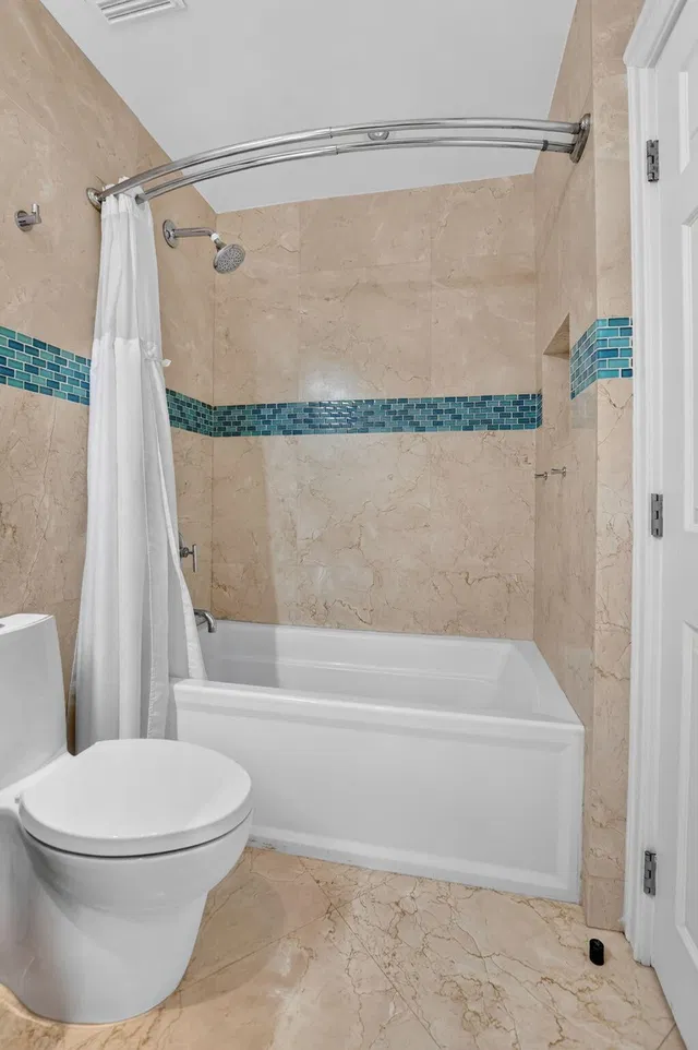 Residence photo 22