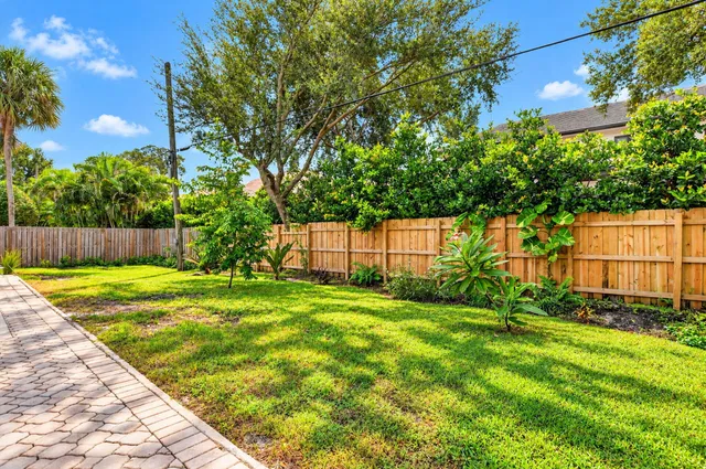 Residence photo 29