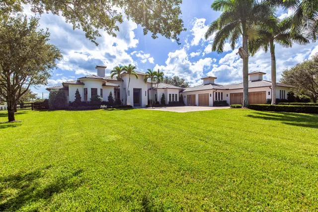 Palm Beach Point Residence photo 2