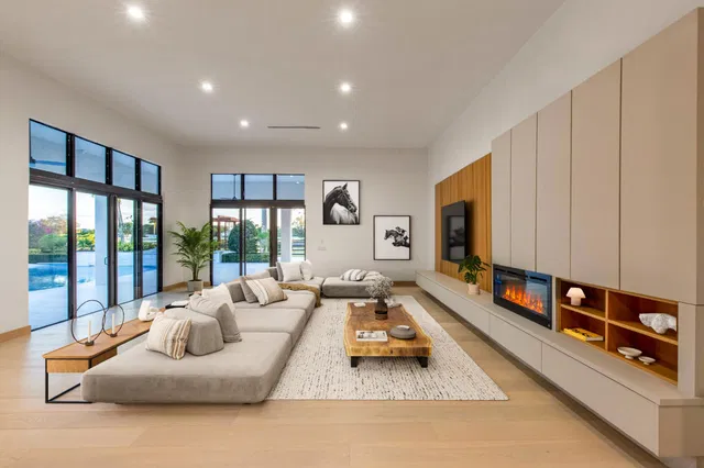 Palm Beach Point Residence photo 8