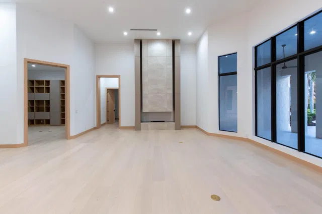 Palm Beach Point Residence photo 12