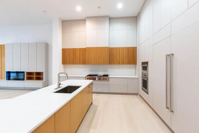Palm Beach Point Residence photo 19
