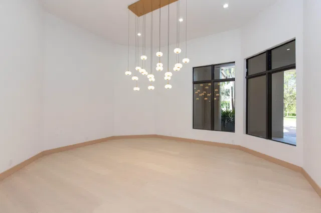 Palm Beach Point Residence photo 20