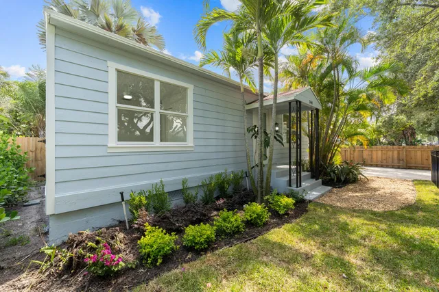 West Palm Beach Residence photo 2