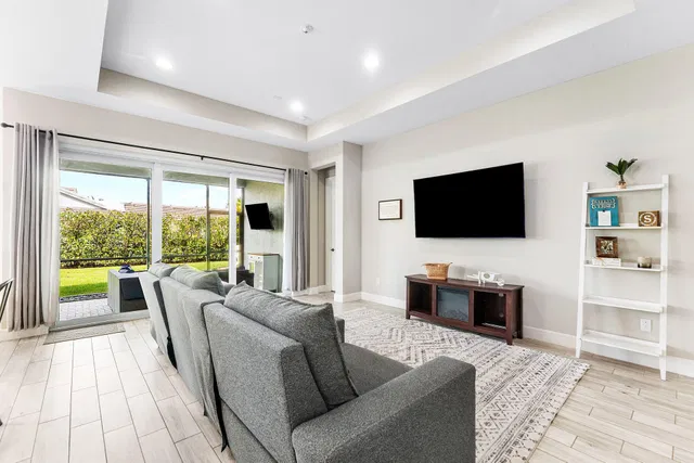 Residence photo 11