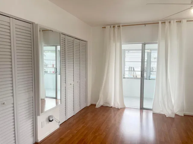 Unit 203 photo 12