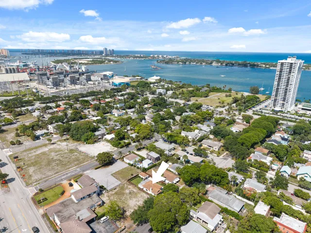 West Palm Beach Residence photo 35