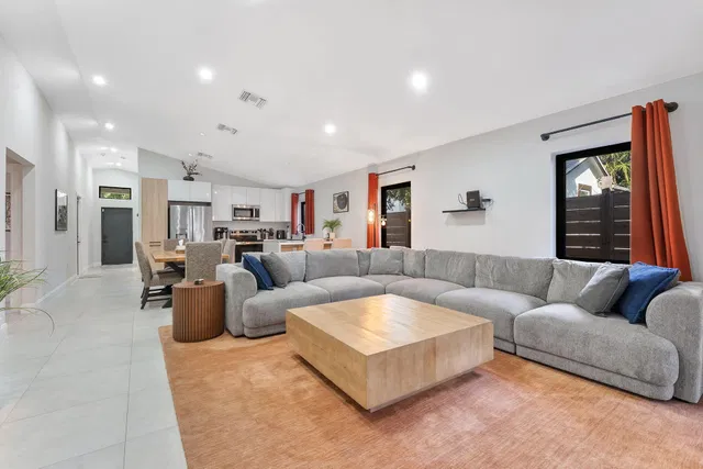 West Palm Beach Residence photo 4