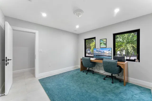 West Palm Beach Residence photo 11