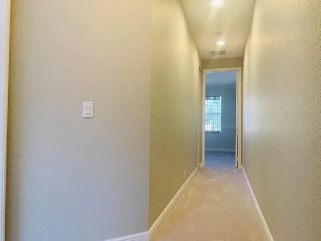 Residence photo 12
