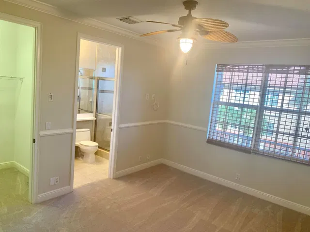 Residence photo 18