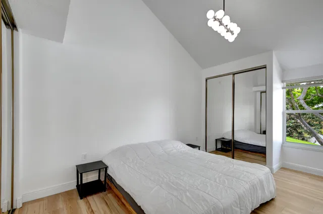 Residence photo 17