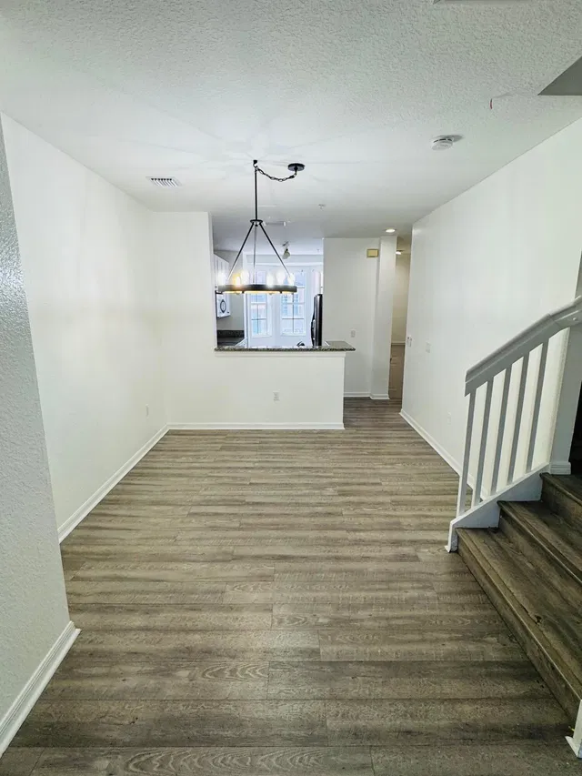 Residence photo 6