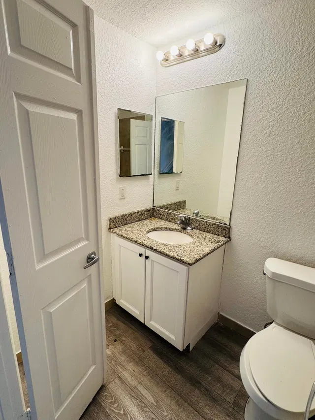 Residence photo 12