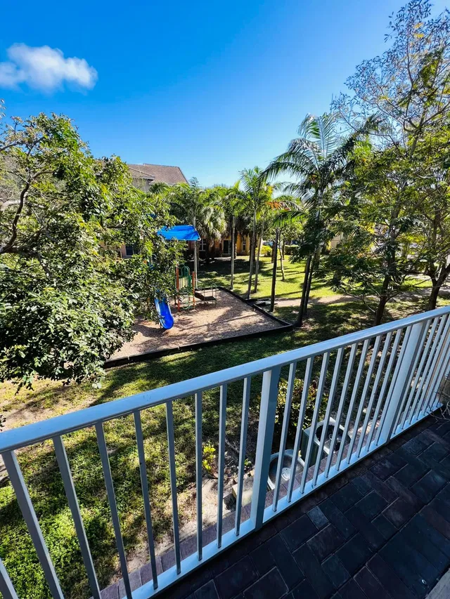 Residence photo 14