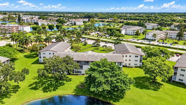  Residence photo 17