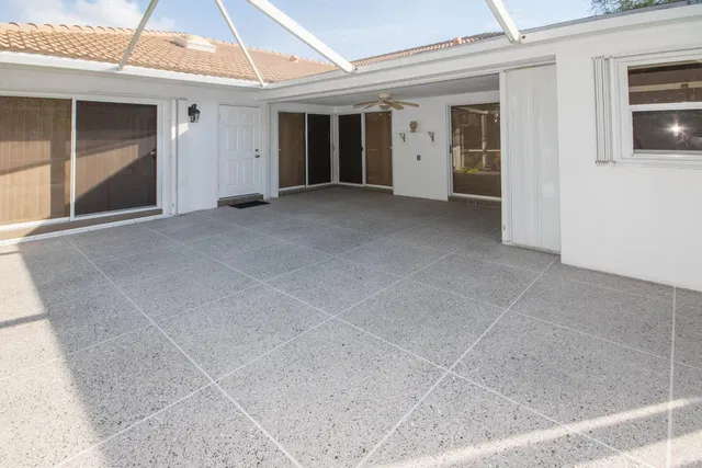 Residence photo 4